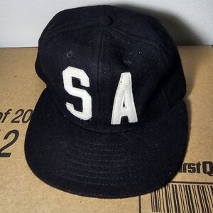 Pre owned Vintage ebbets field hat